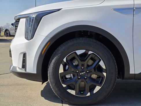 New 2026 Kia Sorento S image 5