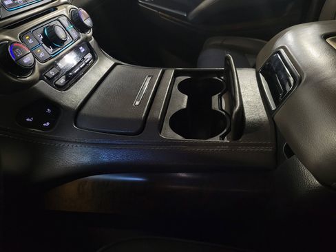 Used 2019 GMC Yukon Denali w/ Denali Ultimate Package AWD/4WD image 26