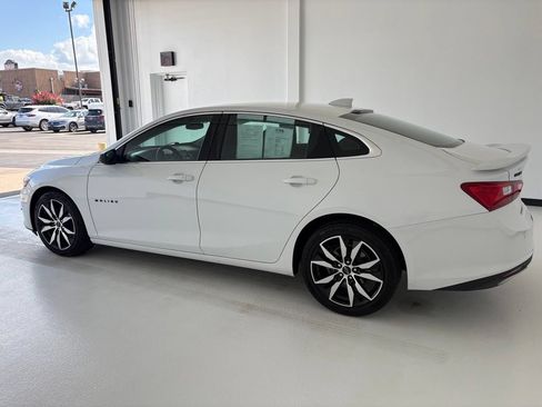 Used 2021 Chevrolet Malibu RS FWD image 16