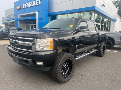 Used 2009 Chevrolet Silverado 1500 LTZ w/ Safety Package AWD/4WD image 3