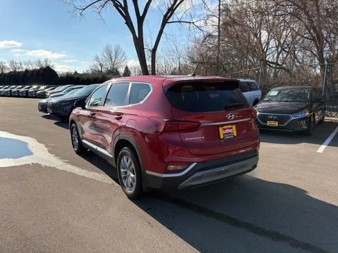 Used 2019 Hyundai Santa Fe SE image 3