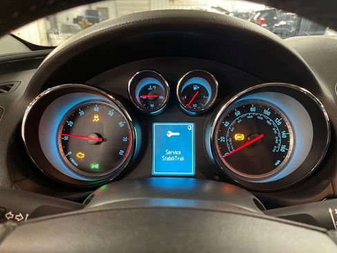 Used 2011 Buick Regal CXL Turbo w/ TO4 Preferred Equipment Group image 16