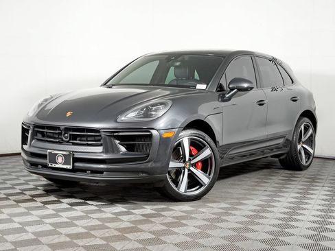 Certified 2023 Porsche Macan S AWD/4WD image 1