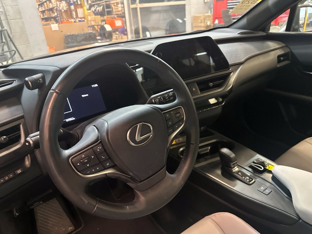 Used 2025 Lexus UX 300h FWD w/ Accessory Package (Z2) image 10