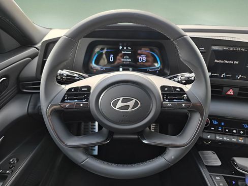 New 2026 Hyundai Elantra SEL Sport Premium FWD image 16