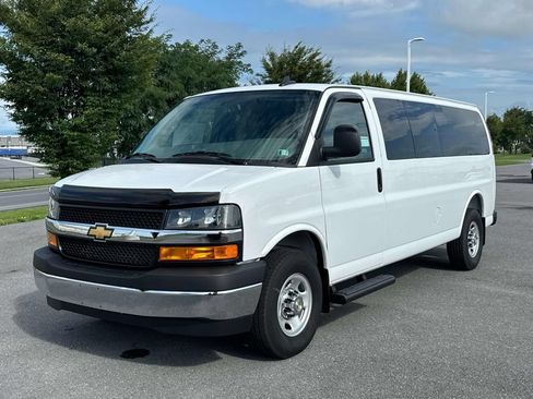 New 2026 Chevrolet Express 3500 LS w/ Chrome Appearance Package RWD image 17