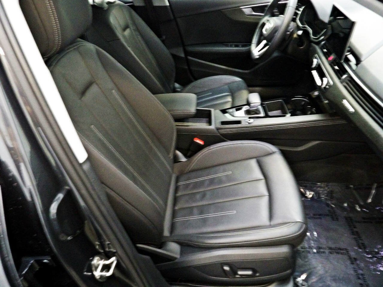 Used 2021 Audi A4 2.0T Premium Plus AWD/4WD image 15