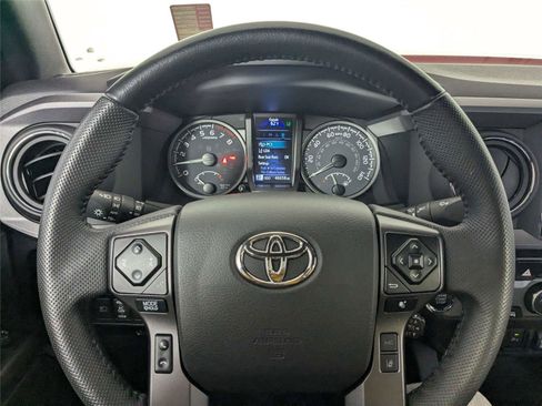 Used 2023 Toyota Tacoma TRD Off-Road w/ Technology Package image 17