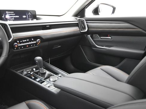 Certified 2025 MAZDA CX-50 AWD 2.5 Turbo w/ Premium Pkg image 23
