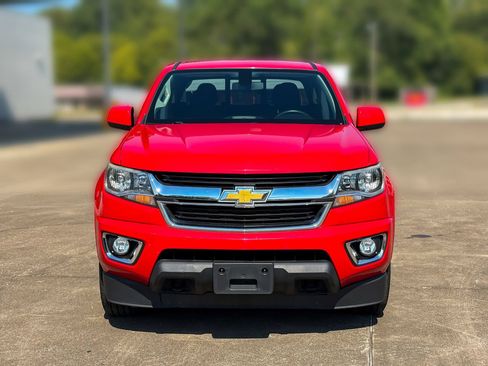 Used 2017 Chevrolet Colorado LT w/ LT Convenience Package AWD/4WD image 3
