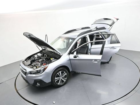 Used 2019 Subaru Outback 3.6R Limited w/ Popular Package #2 AWD/4WD image 58