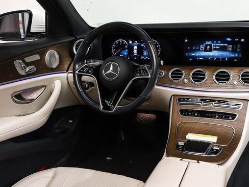 Certified 2022 Mercedes-Benz E 350 4MATIC Sedan image 12