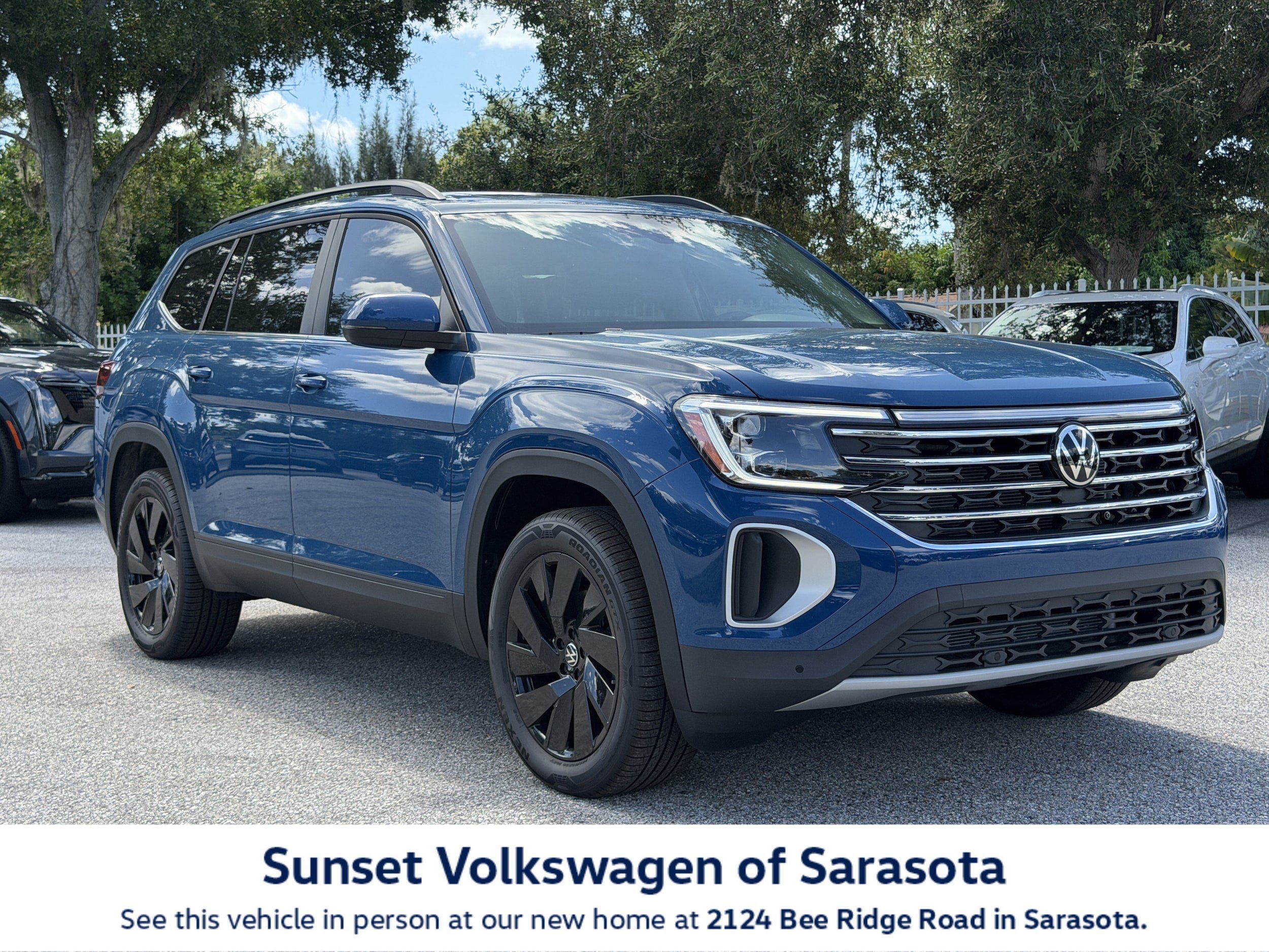 New 2026 Volkswagen Atlas SE FWD image 1