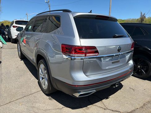 Used 2023 Volkswagen Atlas SE w/ Panoramic Sunroof Package AWD/4WD image 13