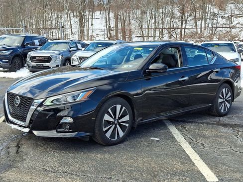 Used 2019 Nissan Altima 2.5 SV image 3