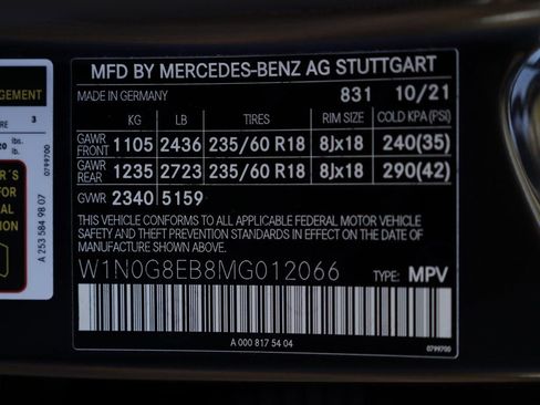 Used 2021 Mercedes-Benz GLC 300 4MATIC image 40