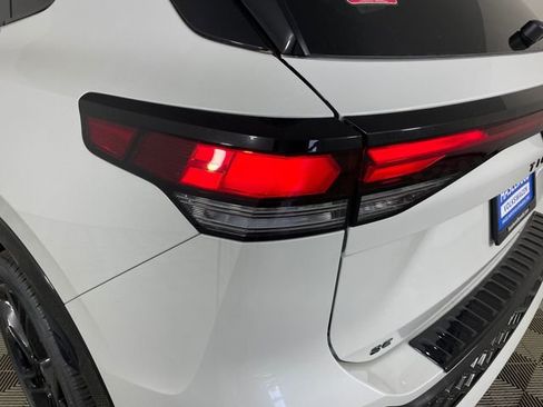 New 2026 Volkswagen Tiguan SE R-Line AWD/4WD image 17