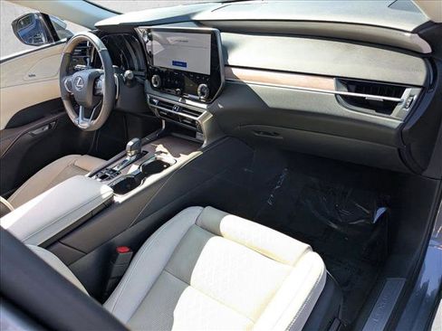 Used 2023 Lexus RX 350 w/ Luxury Package image 23