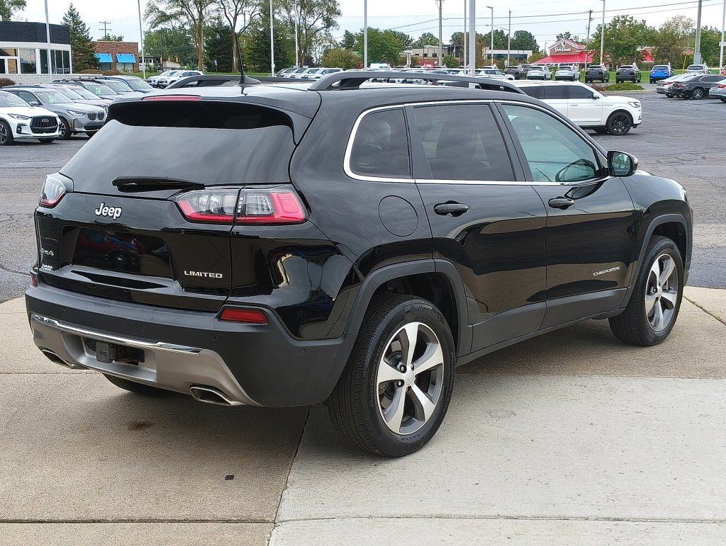 Used 2022 Jeep Cherokee Limited w/ Sun & Sound Group AWD/4WD image 18