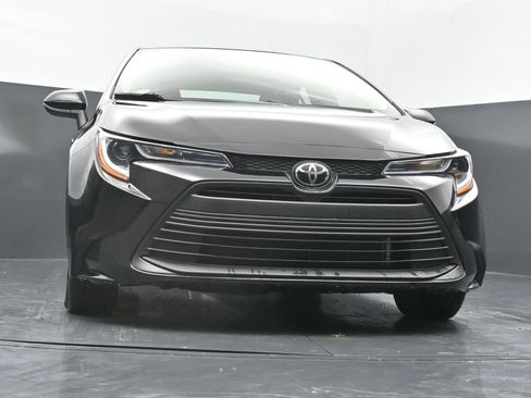 Used 2026 Toyota Corolla LE FWD image 42