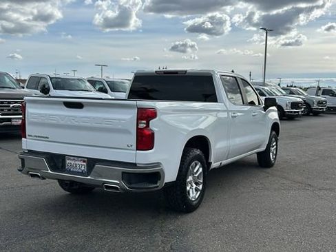 Used 2024 Chevrolet Silverado 1500 LT image 3