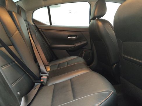 Used 2023 Nissan Sentra SR w/ SR Premium Package FWD image 19