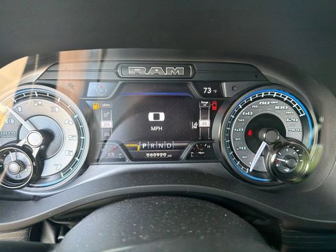 Used 2022 RAM 1500 Limited AWD/4WD image 11