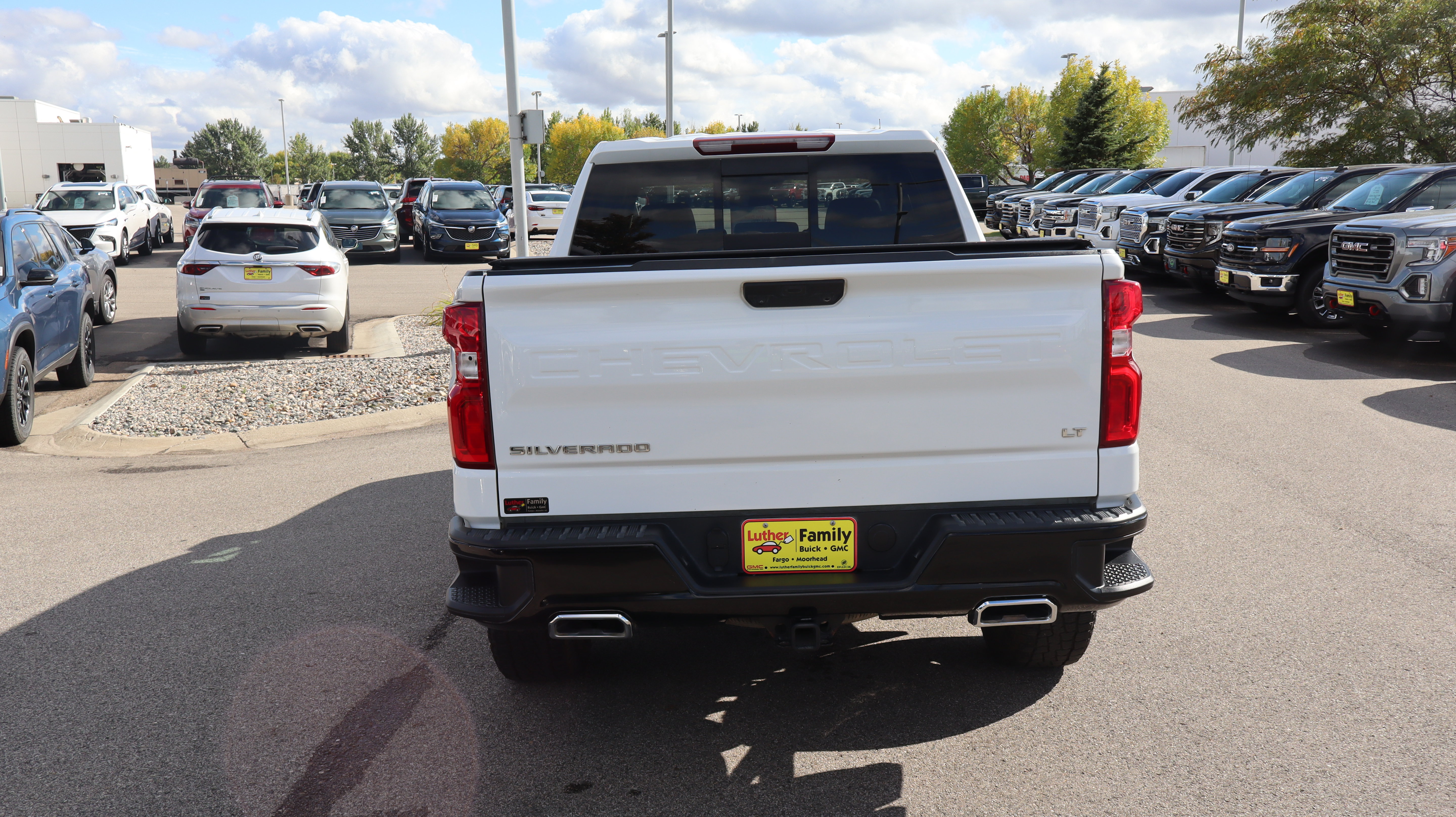Used 2024 Chevrolet Silverado 1500 LT Trail Boss w/ Convenience Package II AWD/4WD image 6