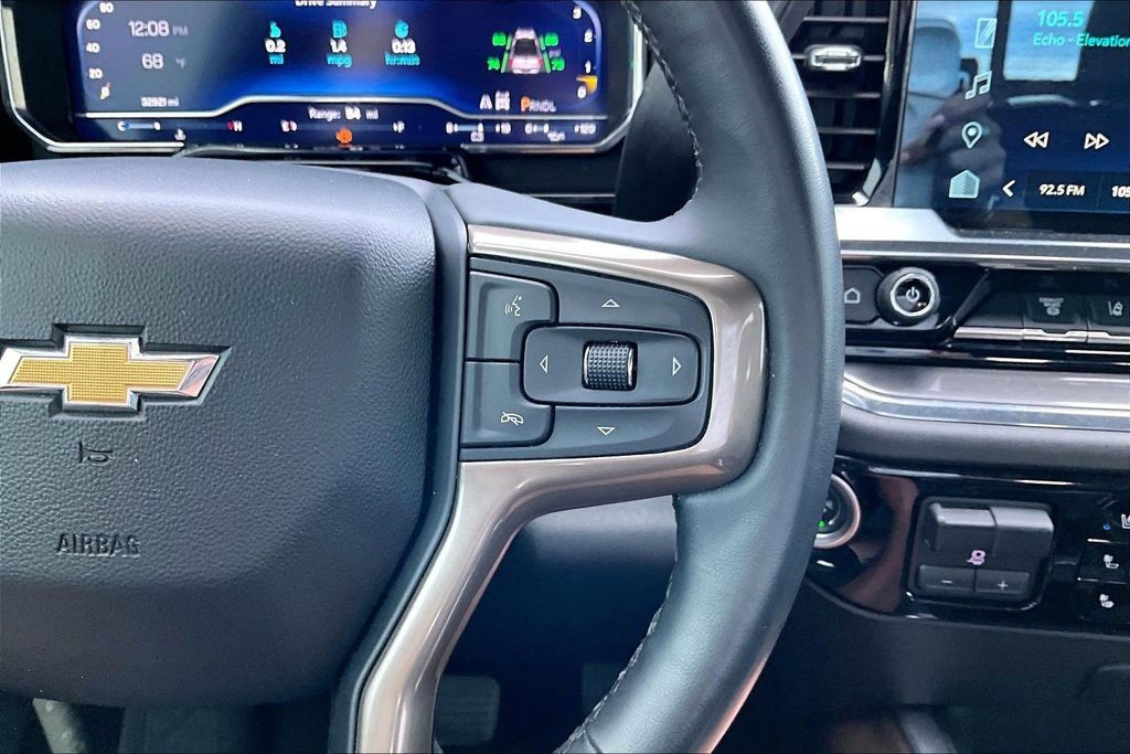 Used 2024 Chevrolet Silverado 3500 High Country w/ Technology Package AWD/4WD image 13