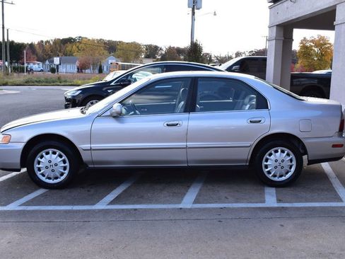 Used 1996 Honda Accord EX image 5