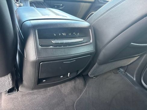 Used 2024 Cadillac Escalade ESV Sport AWD/4WD image 23