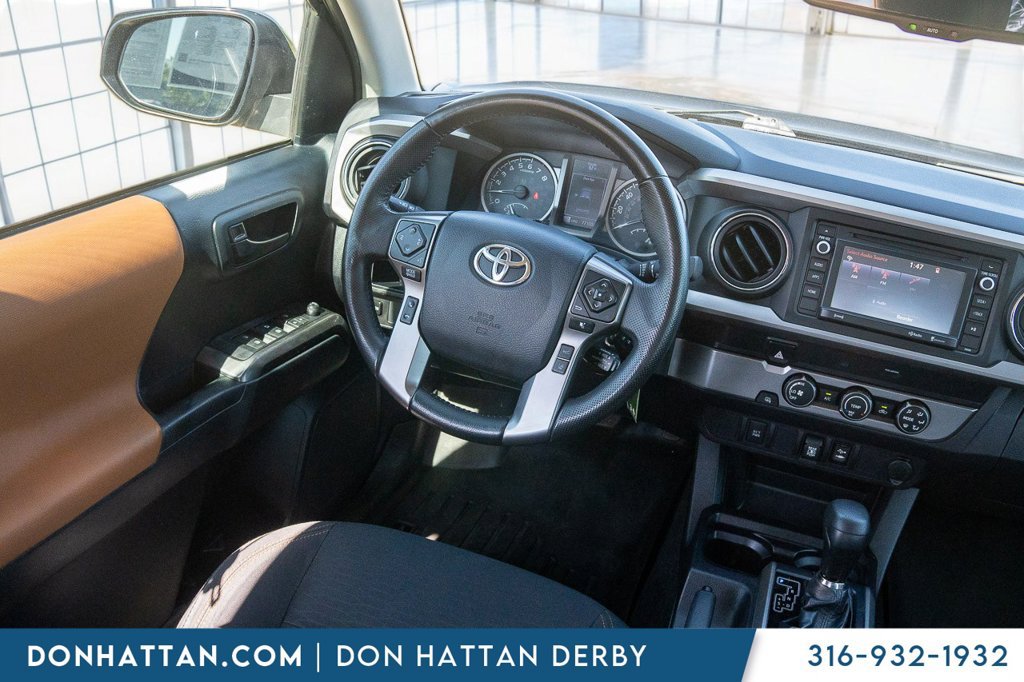 Used 2019 Toyota Tacoma SR5 RWD image 13