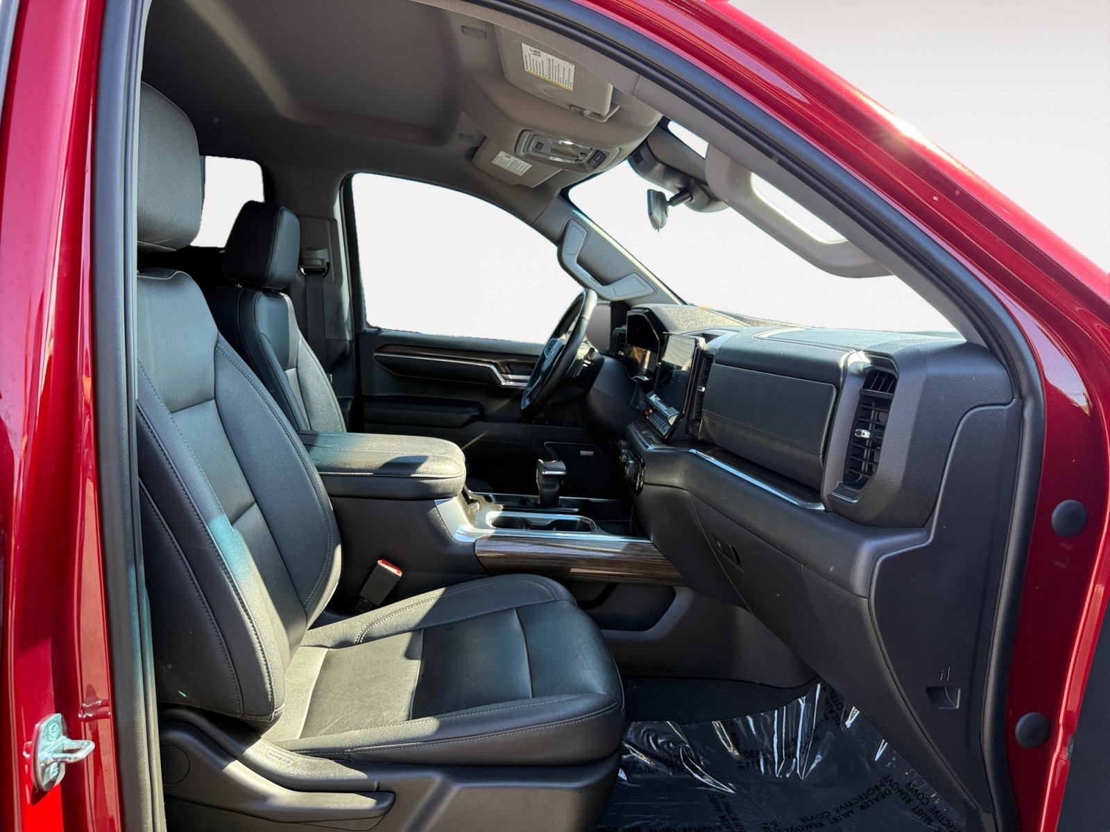 Used 2023 Chevrolet Silverado 1500 LT Trail Boss w/ LT Trail Boss Premium Package AWD/4WD image 19