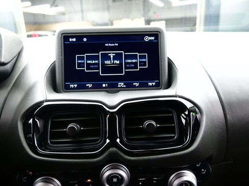 Used 2020 Aston Martin V8 Vantage Coupe image 28