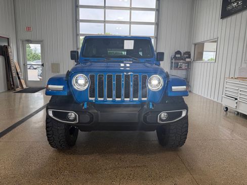 Used 2023 Jeep Wrangler Unlimited Sahara w/ Cold Weather Group AWD/4WD image 8
