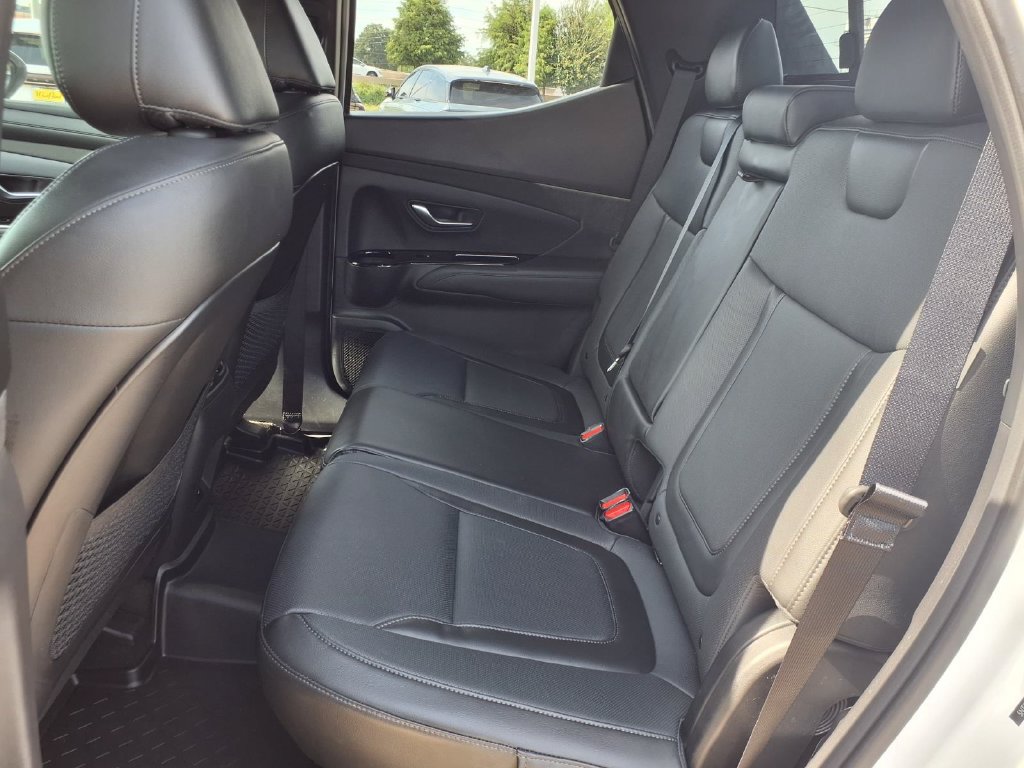 Used 2025 Hyundai Santa Cruz Limited AWD/4WD image 25