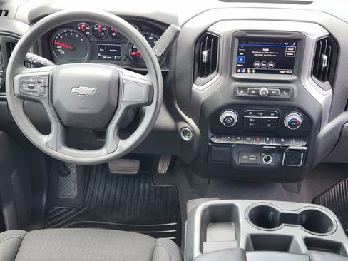 Used 2022 Chevrolet Silverado 1500 Custom Trail Boss AWD/4WD image 26
