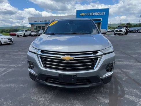 Used 2023 Chevrolet Traverse LT AWD/4WD image 3