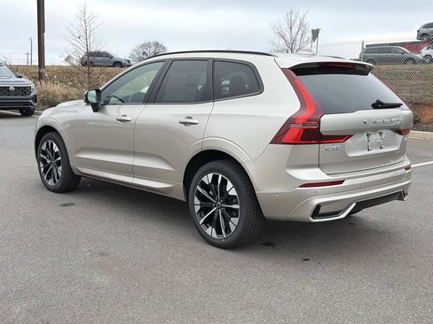 New 2026 Volvo XC60 B5 Plus w/ Protection Package Premier image 5