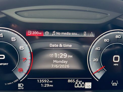 Used 2025 Audi Q8 Prestige AWD/4WD image 20