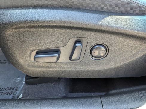 Used 2019 Kia Sorento AWD w/ LX Convenience Package image 12
