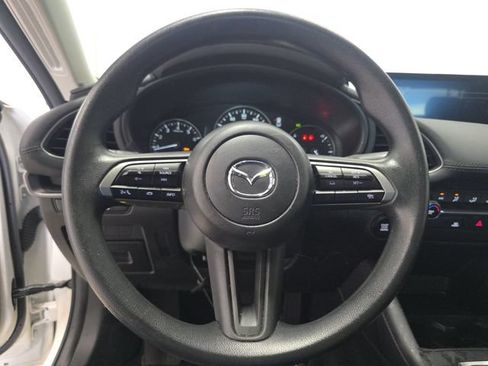 Used 2025 MAZDA MAZDA3 s FWD image 8