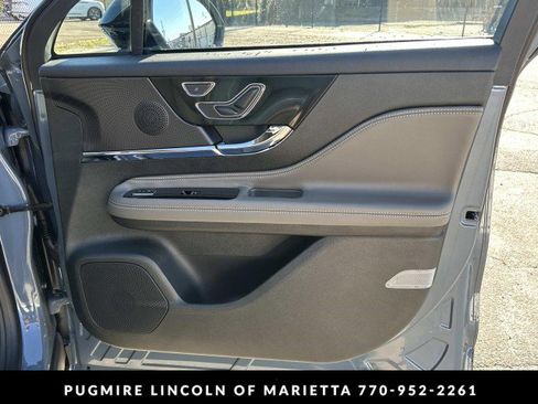 New 2026 Lincoln Corsair Premiere image 14