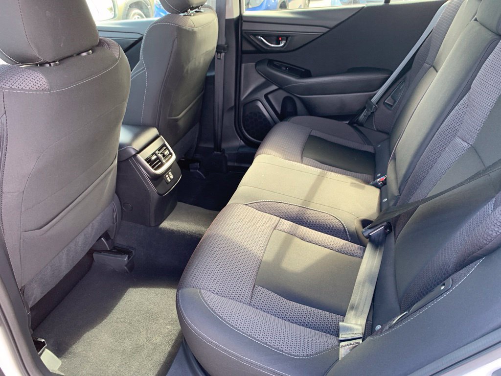 Used 2025 Subaru Outback Premium AWD/4WD image 17