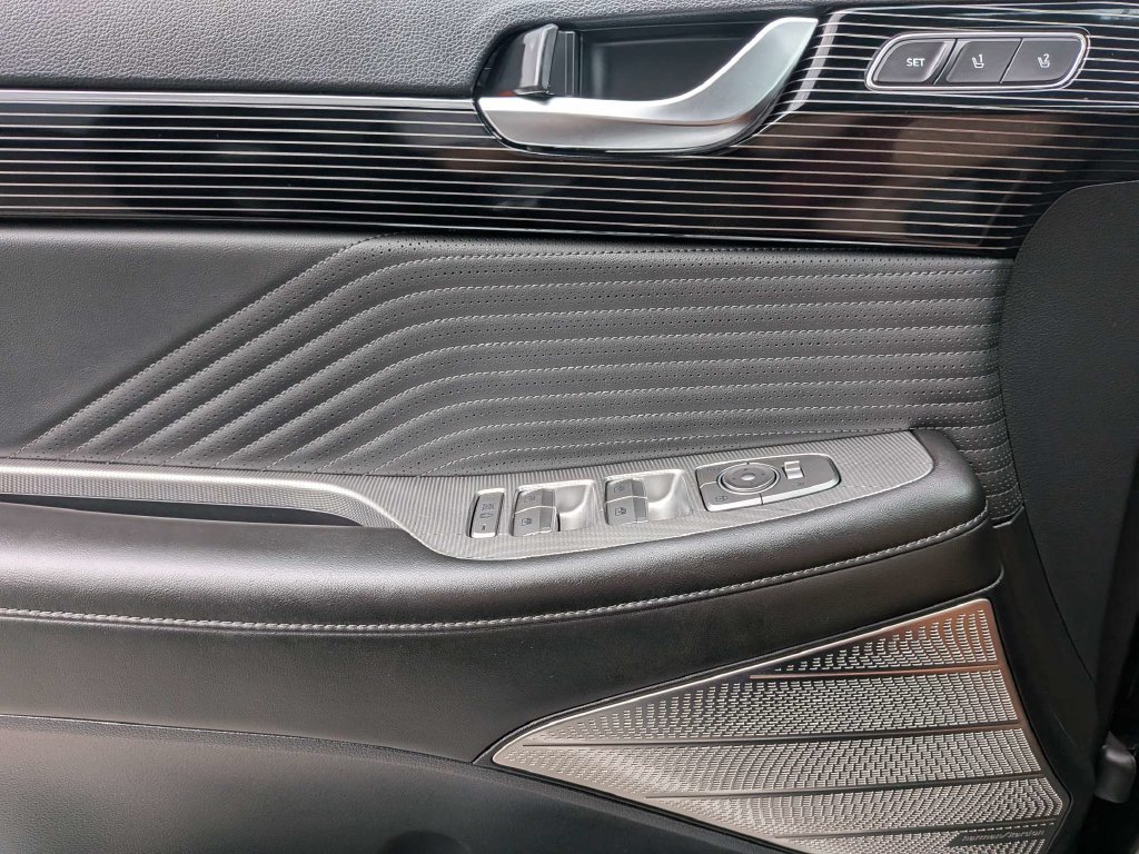 Used 2024 Hyundai Palisade Calligraphy FWD image 33