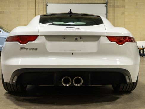 Used 2015 Jaguar F-TYPE Coupe image 21