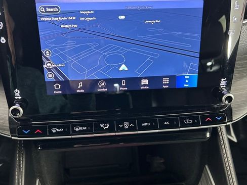 Used 2024 Jeep Wagoneer Series II image 14