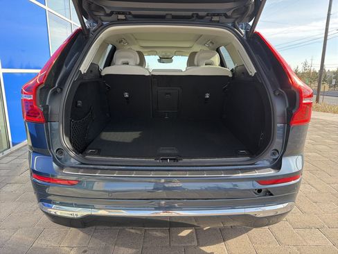 Used 2023 Volvo XC60 B5 Ultimate AWD/4WD image 9