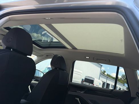 New 2026 Volkswagen Tiguan SE AWD/4WD image 7