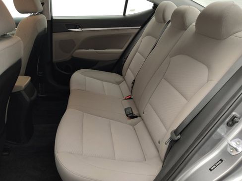 Used 2019 Hyundai Elantra SEL FWD image 18